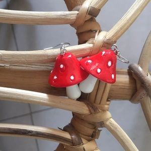 Meet your Posher, Myela